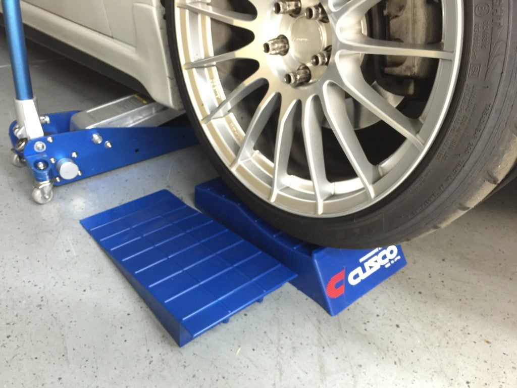 CUSA517 SL99 Cusco Jack Assist Ramp Set - Universal,