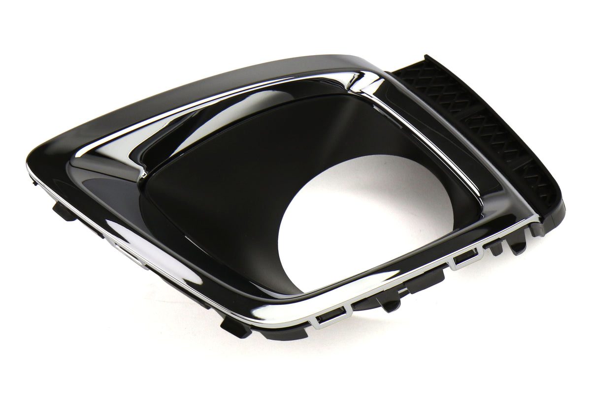 SUB57731SG090 Fog Lamp Cover Left Hand - 2014-2017 Forester XT,